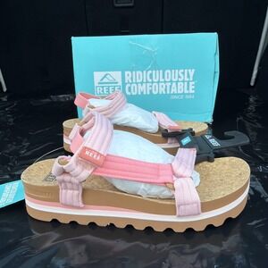 REEF Cushion Rem Hi Womens Platform Sandal Adjustable Strap Coral Duo Size 8 NEW